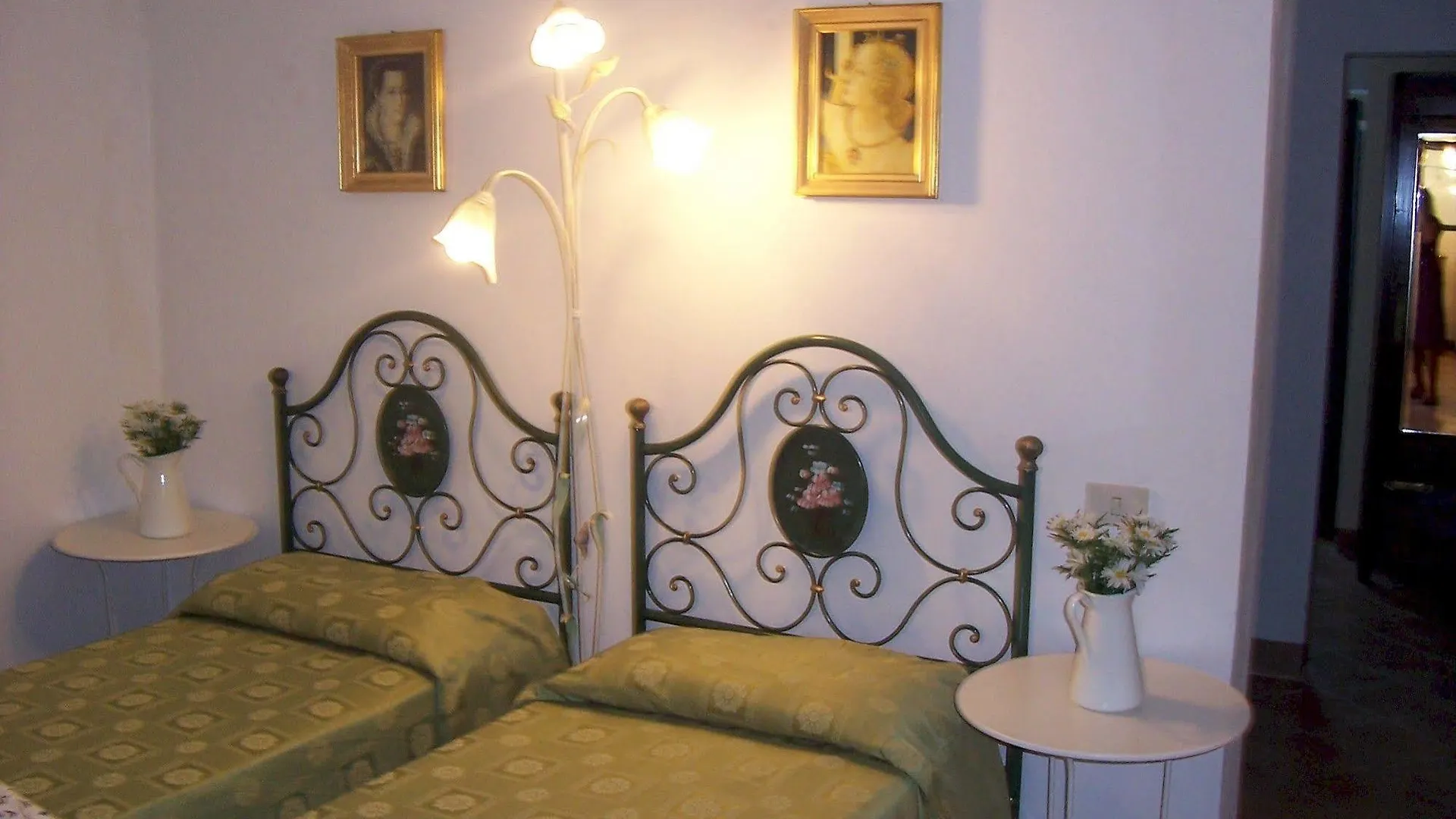 Agriturismo Paradiso Asciano Hotel