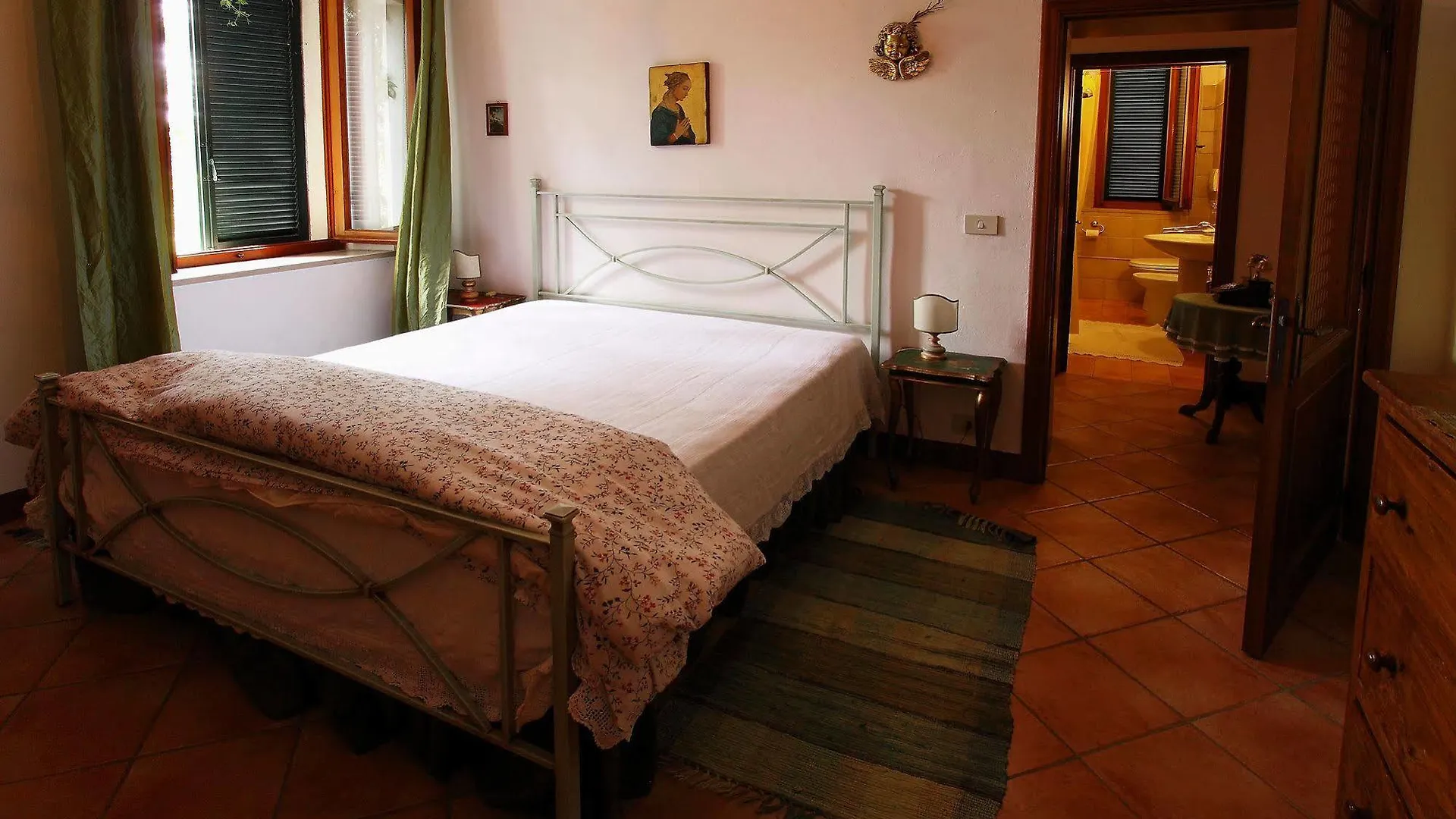 Agriturismo Paradiso Asciano 2*,  Italy